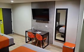 Exclusivo Inn And Suites